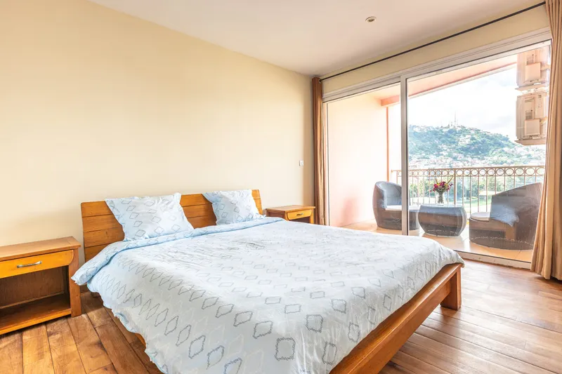 T2 lumineux, calme et sécurisé — Photo 2, Antananarivo